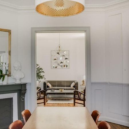 Maison Qui S'Y Frotte S'Y Pique Robert-Espagne Buitenkant foto